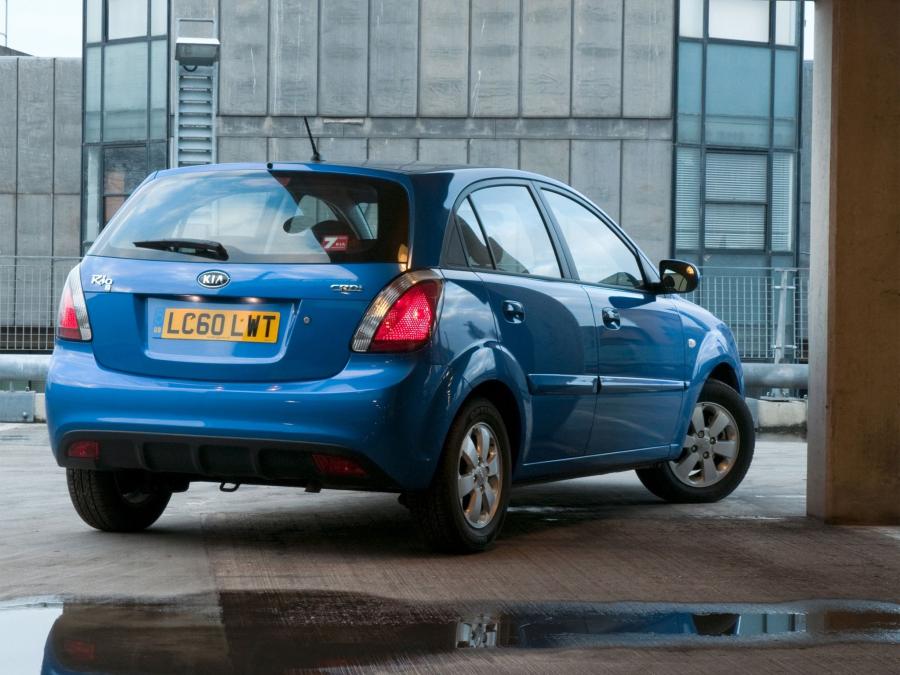  Kia Rio Hatchback 2009 года  (UK) (фото 12 из 19)